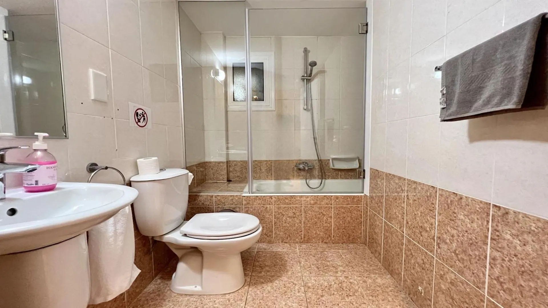 Villa White Star - 100M From Serena Beach Protaras 0*,  Chipre
