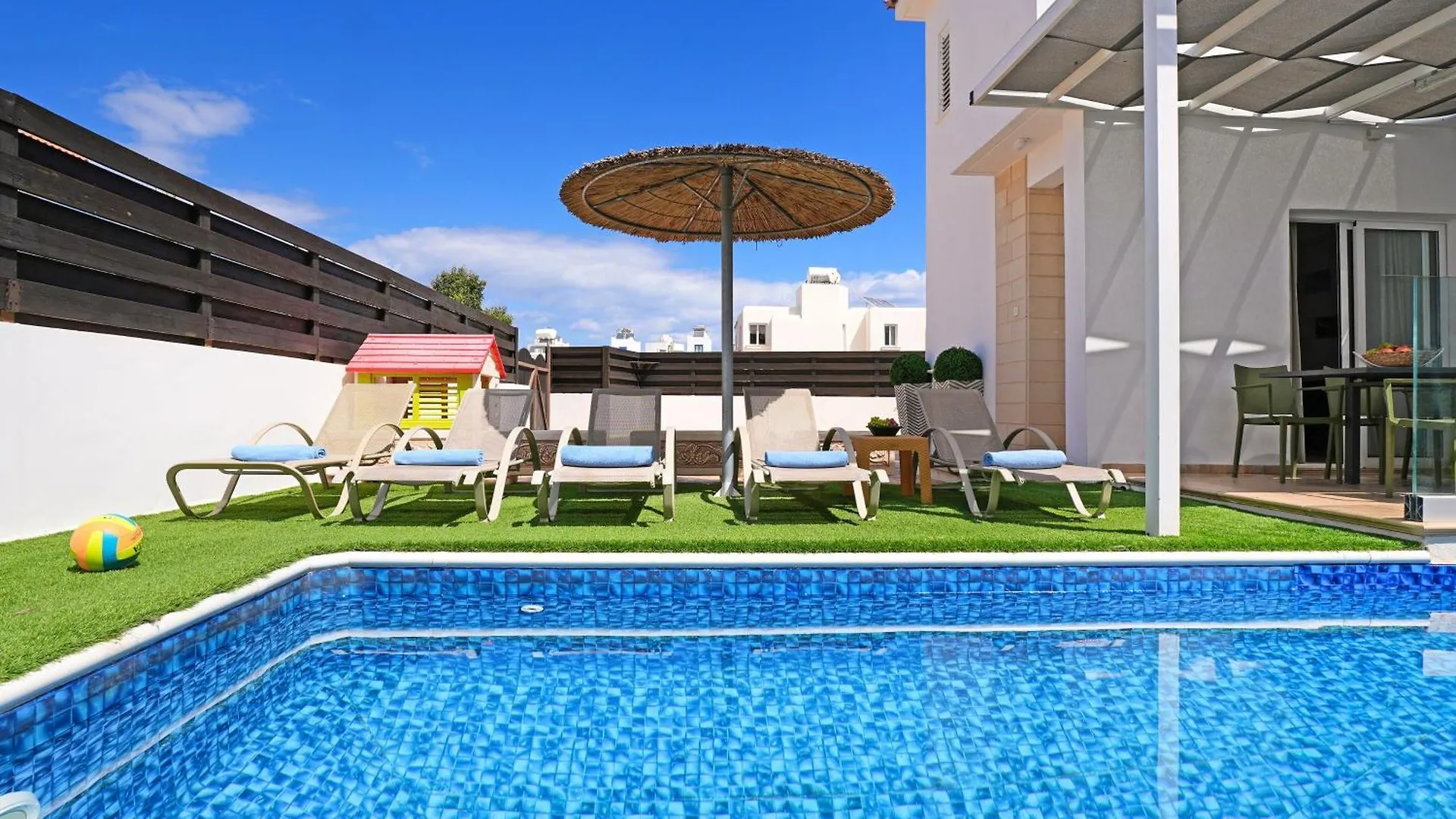 Villa White Star - 100M From Serena Beach Protarász